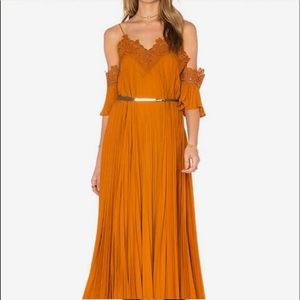 Self-portrait brand pleated maxi Dress 🙌🏻👌🏼❤️